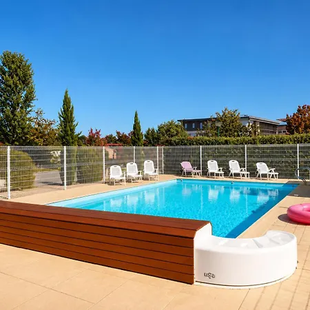 Moderne Et Cosy T2 - Parking&clim&piscine&balcon - Lyon 25 Min Apartment L'Isle-d'Abeau