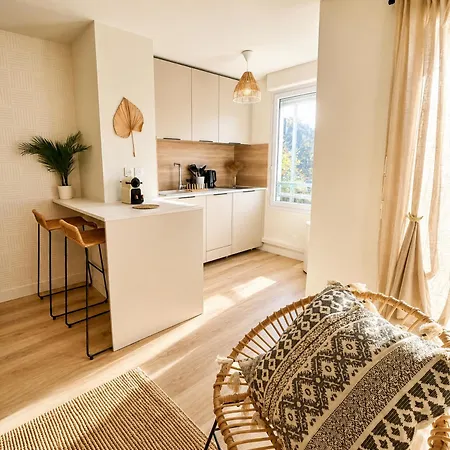 Moderne Et Cosy T2 - Parking&clim&piscine&balcon - Lyon 25 Min